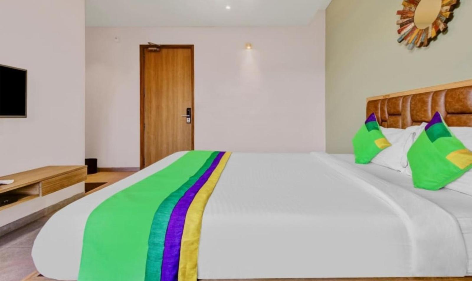 Elite Boutique Hotel Satara Buitenkant foto