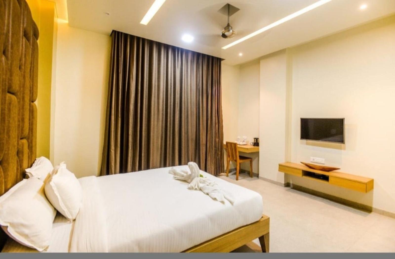 Elite Boutique Hotel Satara Buitenkant foto