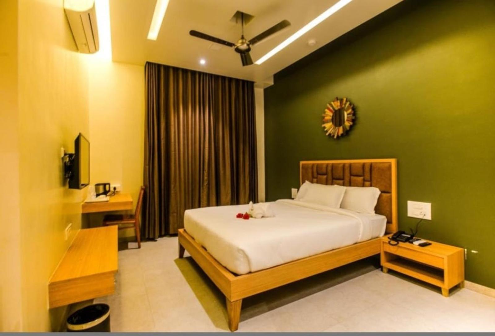 Elite Boutique Hotel Satara Buitenkant foto