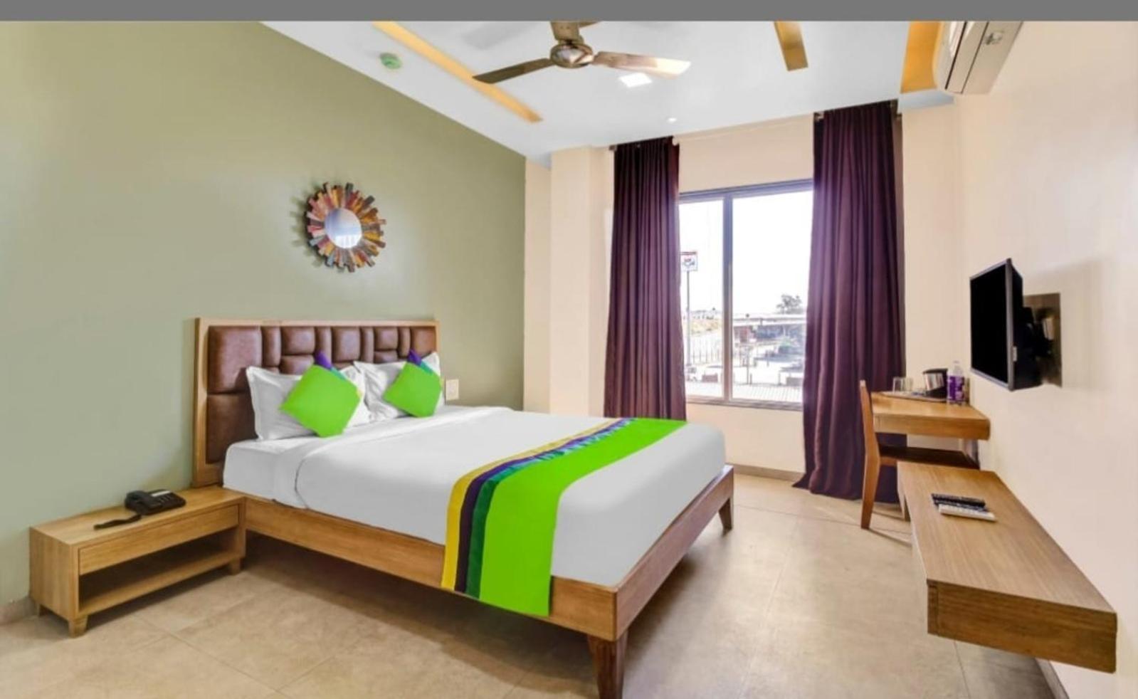 Elite Boutique Hotel Satara Buitenkant foto