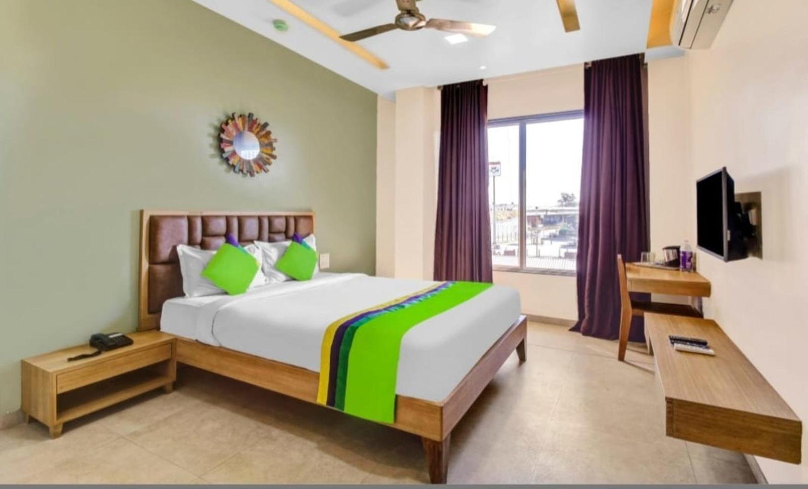 Elite Boutique Hotel Satara Buitenkant foto