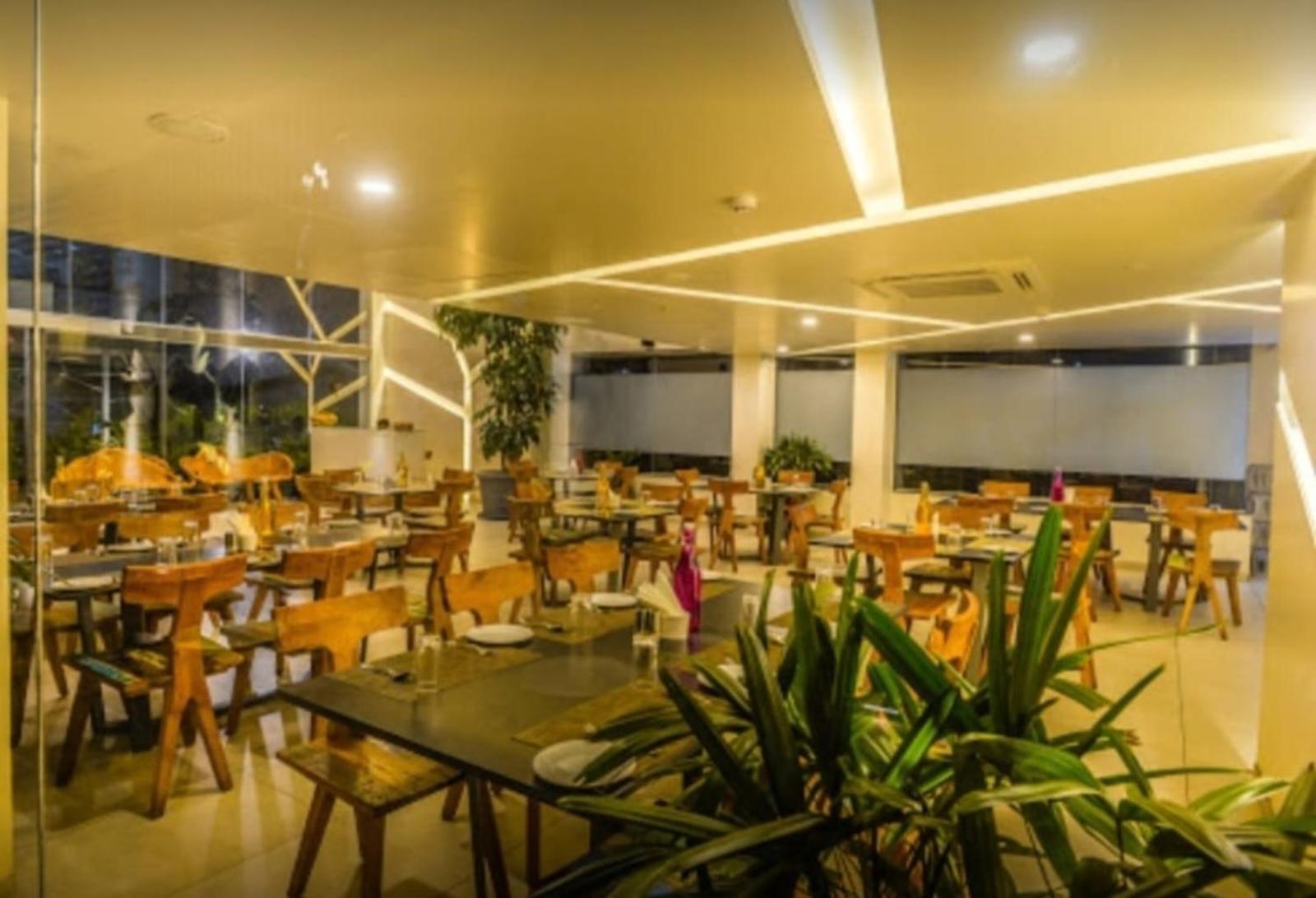 Elite Boutique Hotel Satara Buitenkant foto