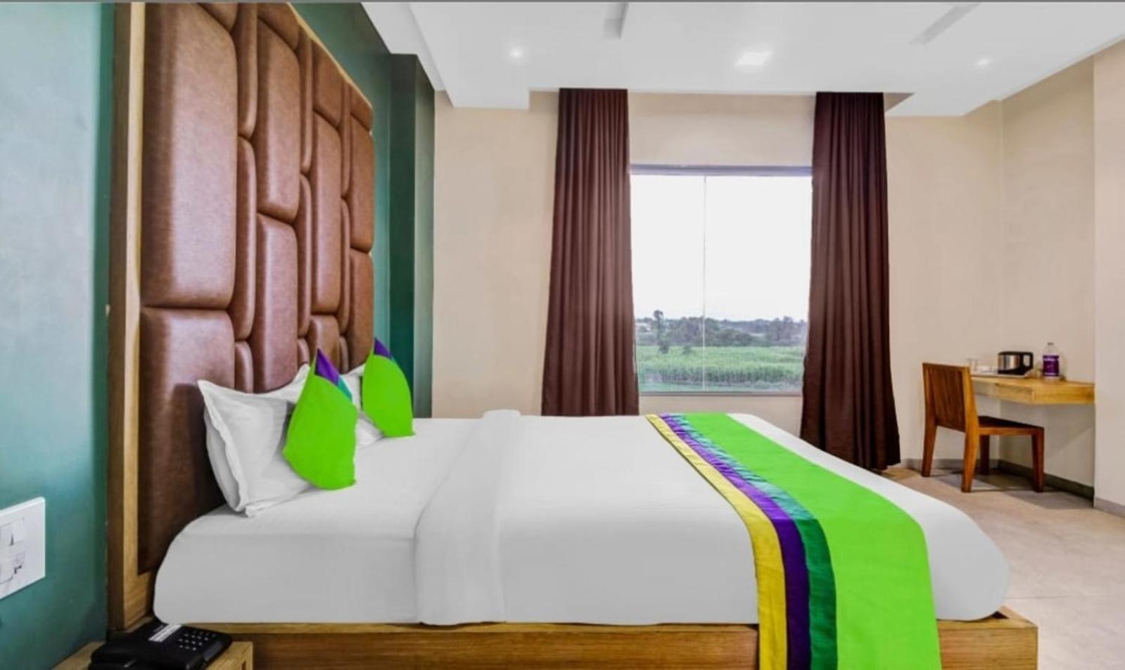 Elite Boutique Hotel Satara Buitenkant foto