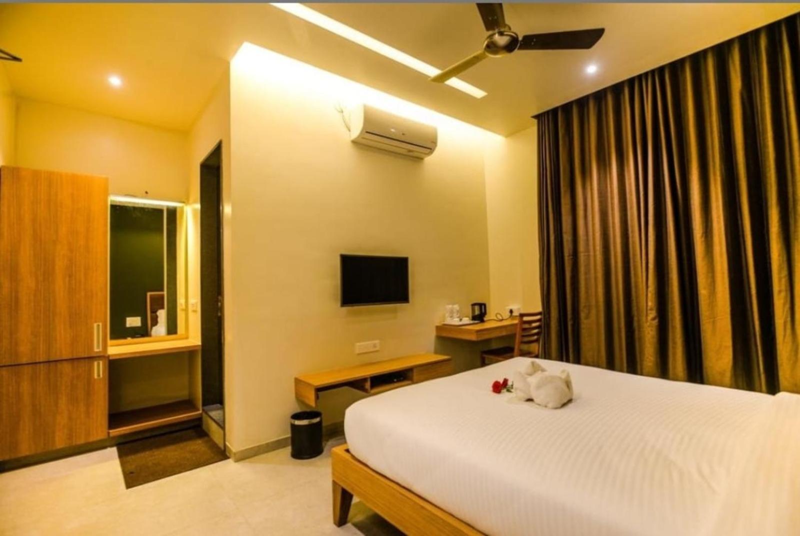 Elite Boutique Hotel Satara Buitenkant foto